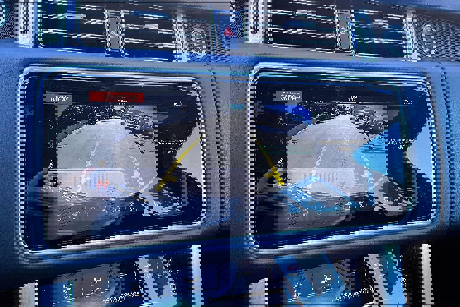 Used 2020 Land Rover Range Rover HSE image 26