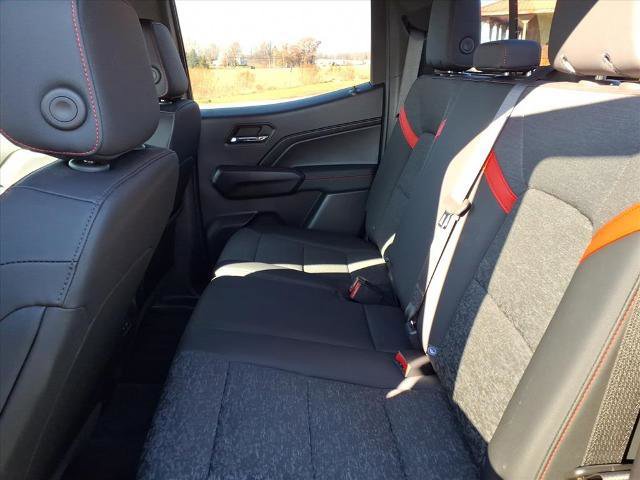 Used 2023 Chevrolet Colorado Z71 w/ Z71 Convenience Package 2 image 9
