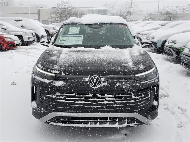 New 2026 Volkswagen Tiguan SE image 2