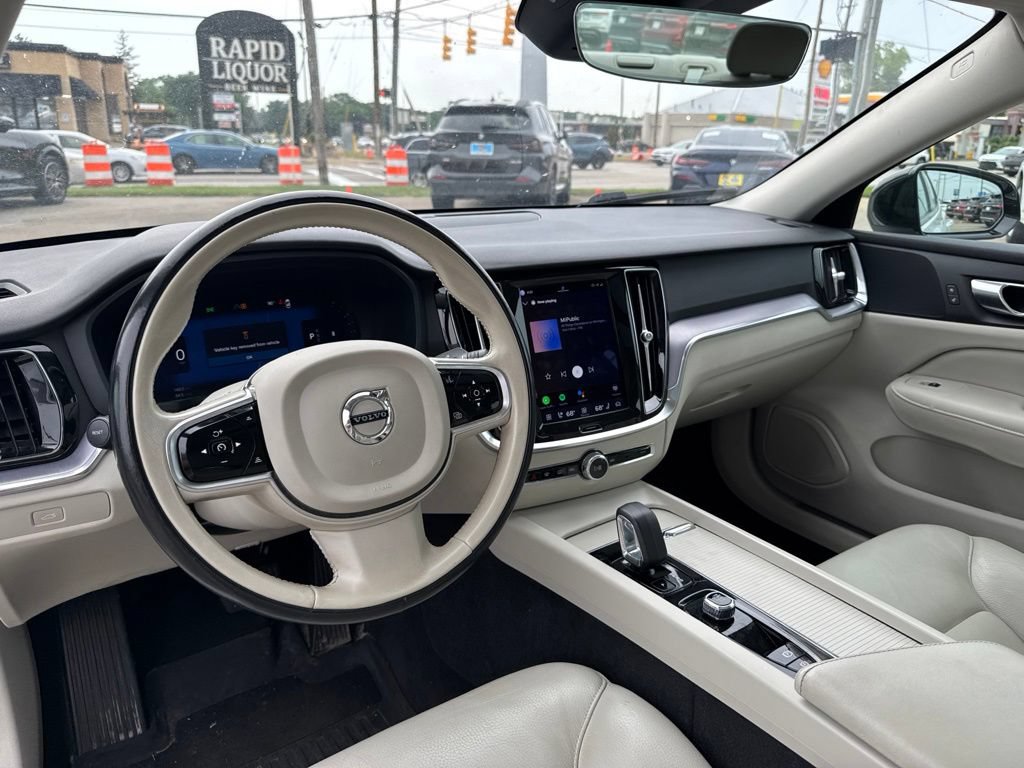 Used 2024 Volvo S60 B5 Core FWD image 12