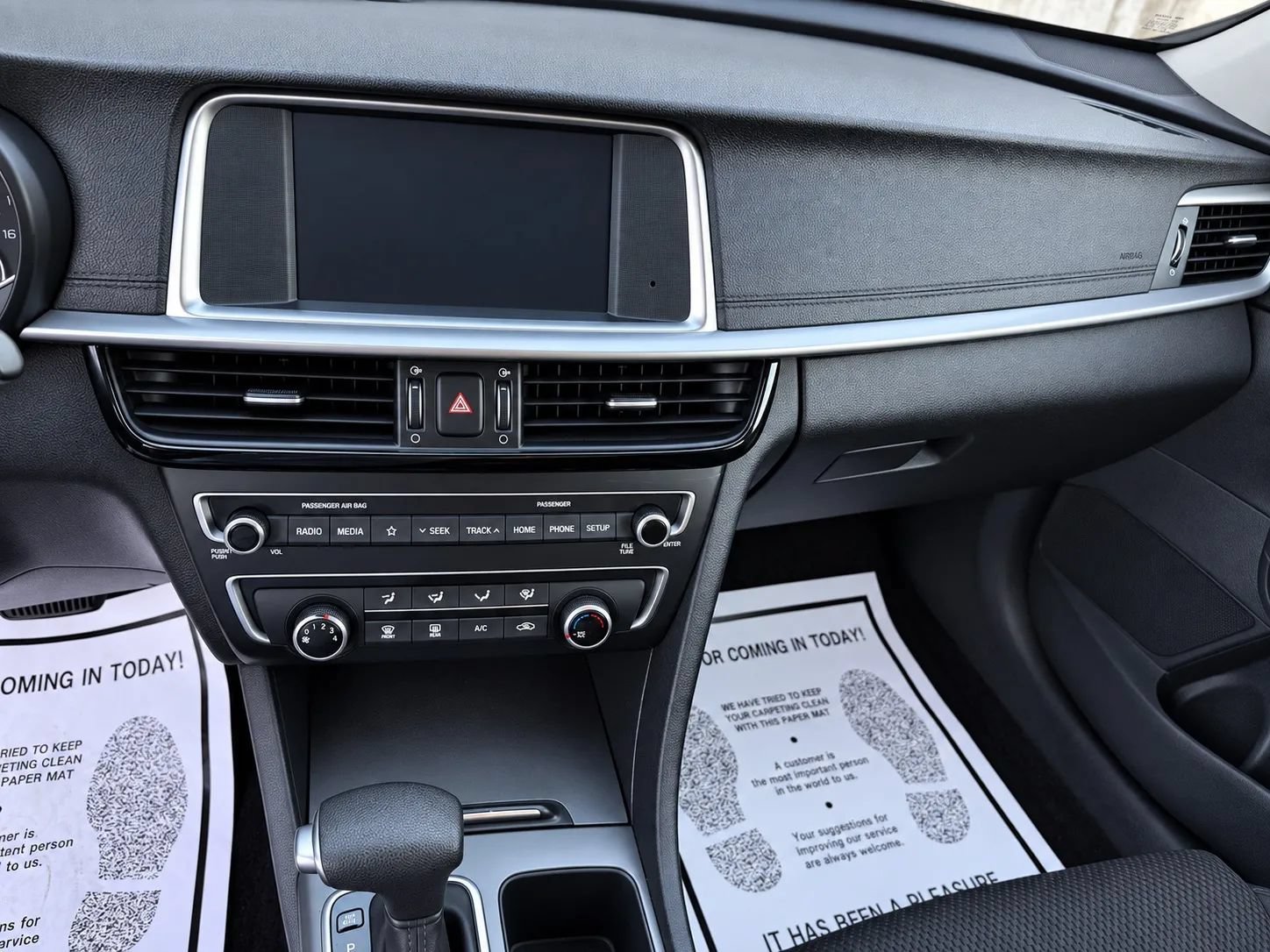 Used 2020 Kia Optima LX FWD image 17
