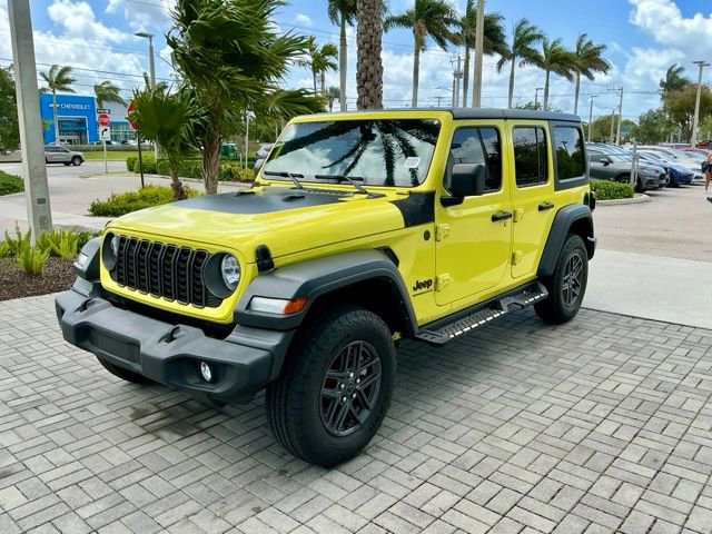 Used 2024 Jeep Wrangler Sport S image 3