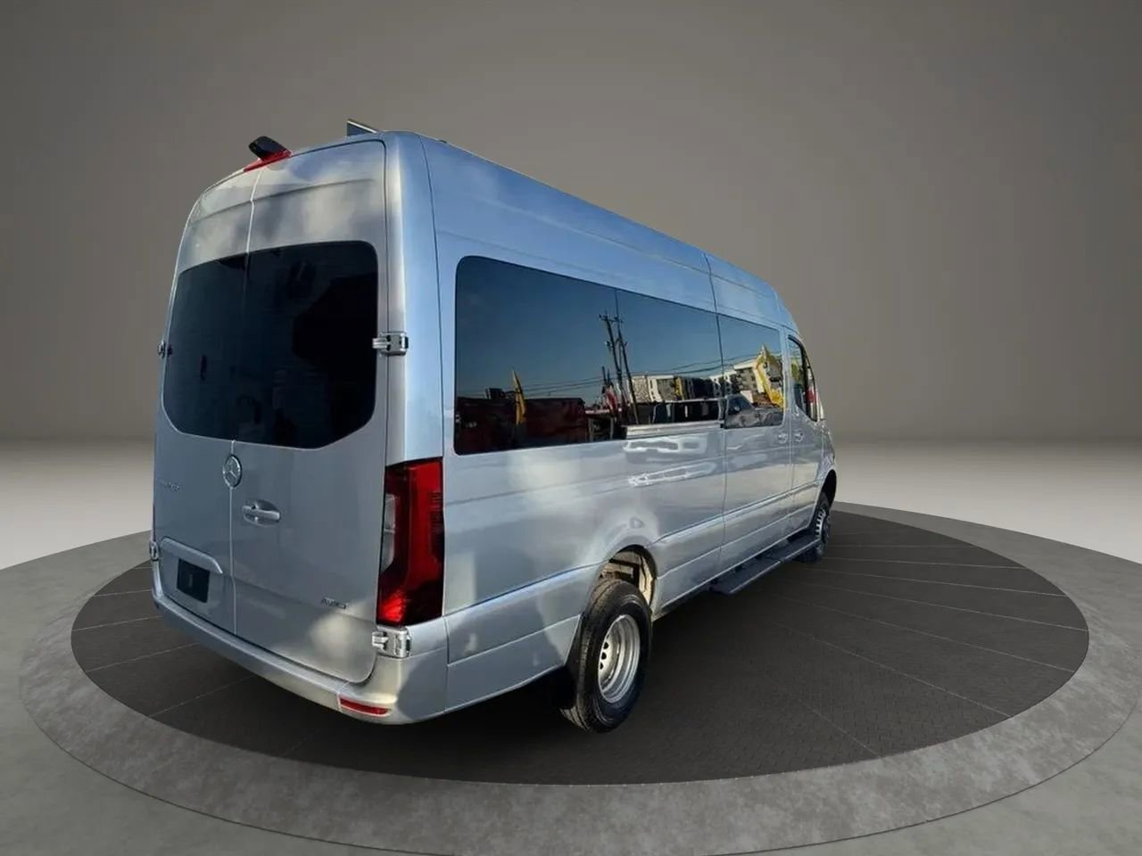 Used 2023 Mercedes-Benz Sprinter 3500 image 11