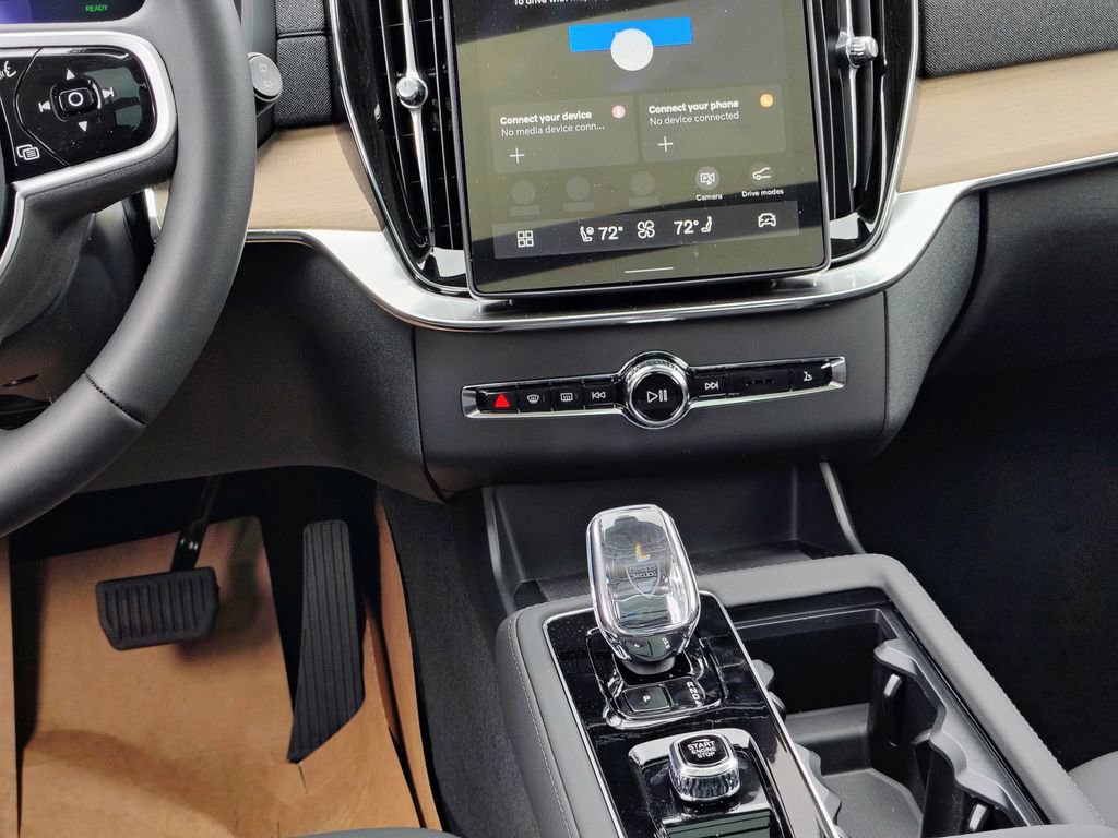 New 2026 Volvo XC90 T8 Plus w/ Protection Package AWD/4WD image 27
