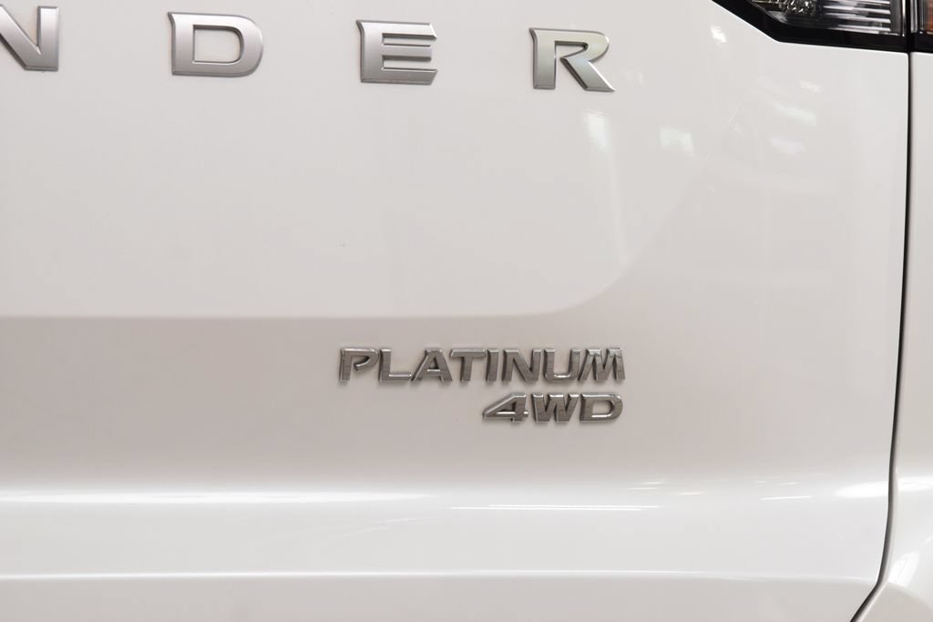 Used 2025 Nissan Pathfinder Platinum w/ Cargo Package AWD/4WD image 19