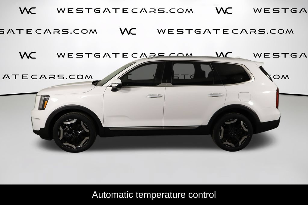 Used 2025 Kia Telluride S FWD image 5