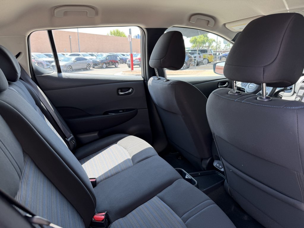 Used 2025 Nissan Leaf SV Plus FWD image 34