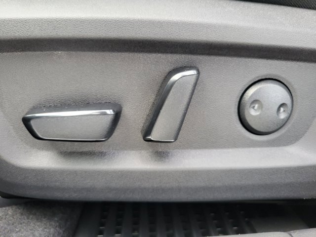 New 2025 Nissan Rogue SL image 9