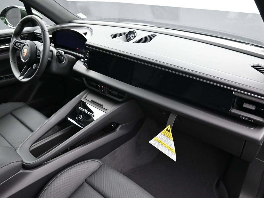 Certified 2025 Porsche Macan Electric RWD image 22