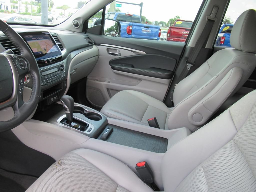 Used 2017 Honda Ridgeline RTL-T image 16