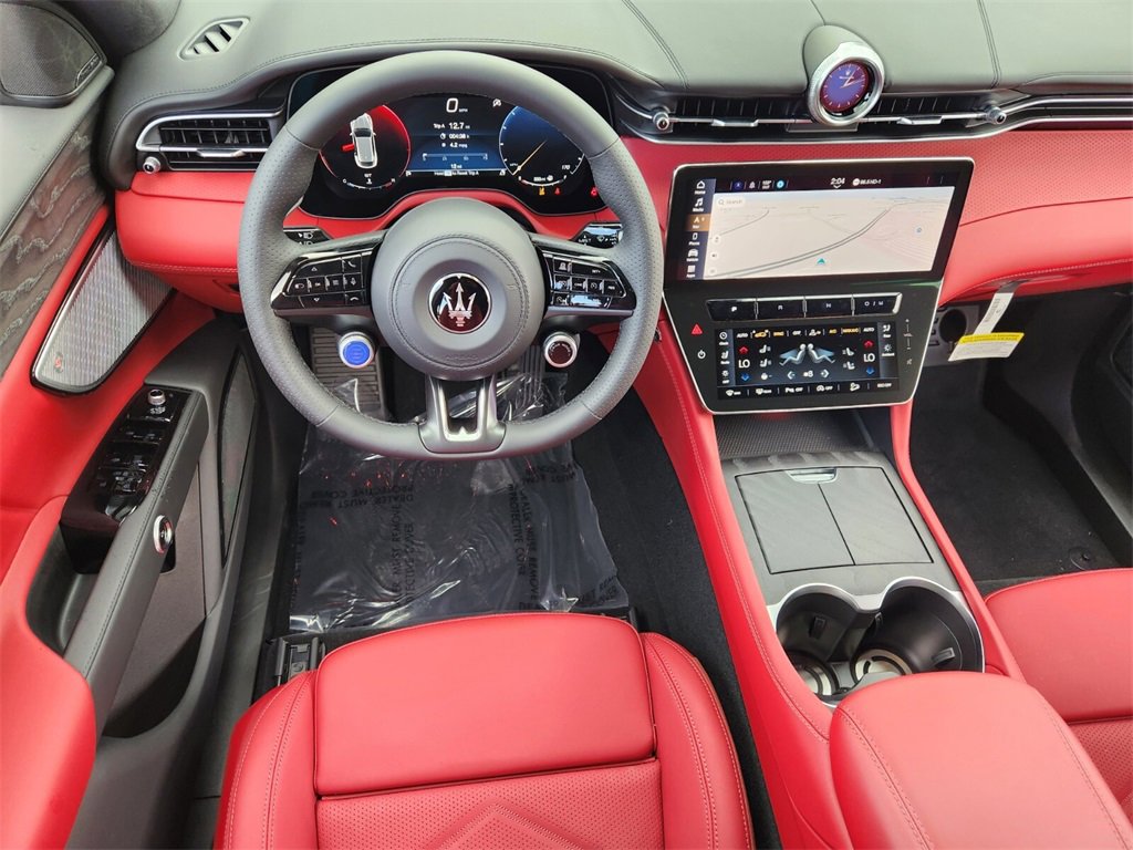 New 2025 Maserati Grecale GT image 8