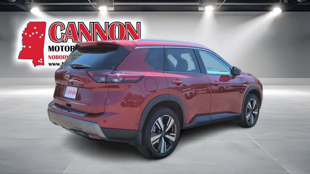 Used 2024 Nissan Rogue SL image 5