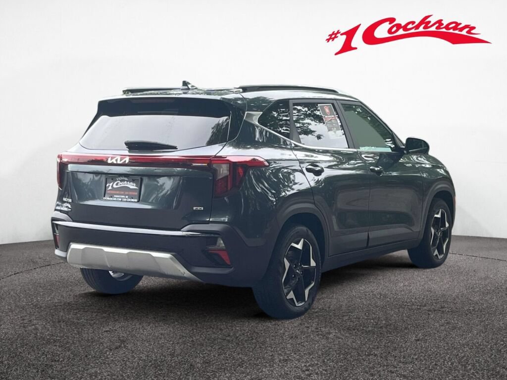 Used 2024 Kia Seltos EX AWD/4WD image 7