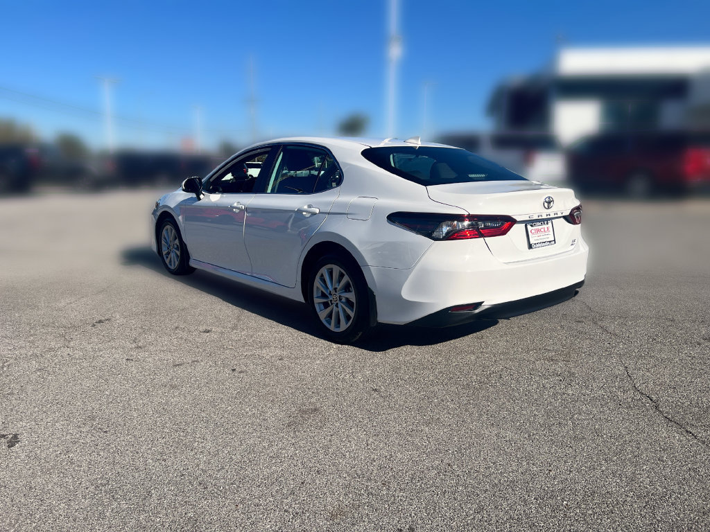 Used 2024 Toyota Camry LE AWD/4WD image 4