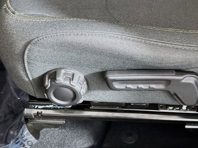 Used 2025 Jeep Gladiator Sport image 18