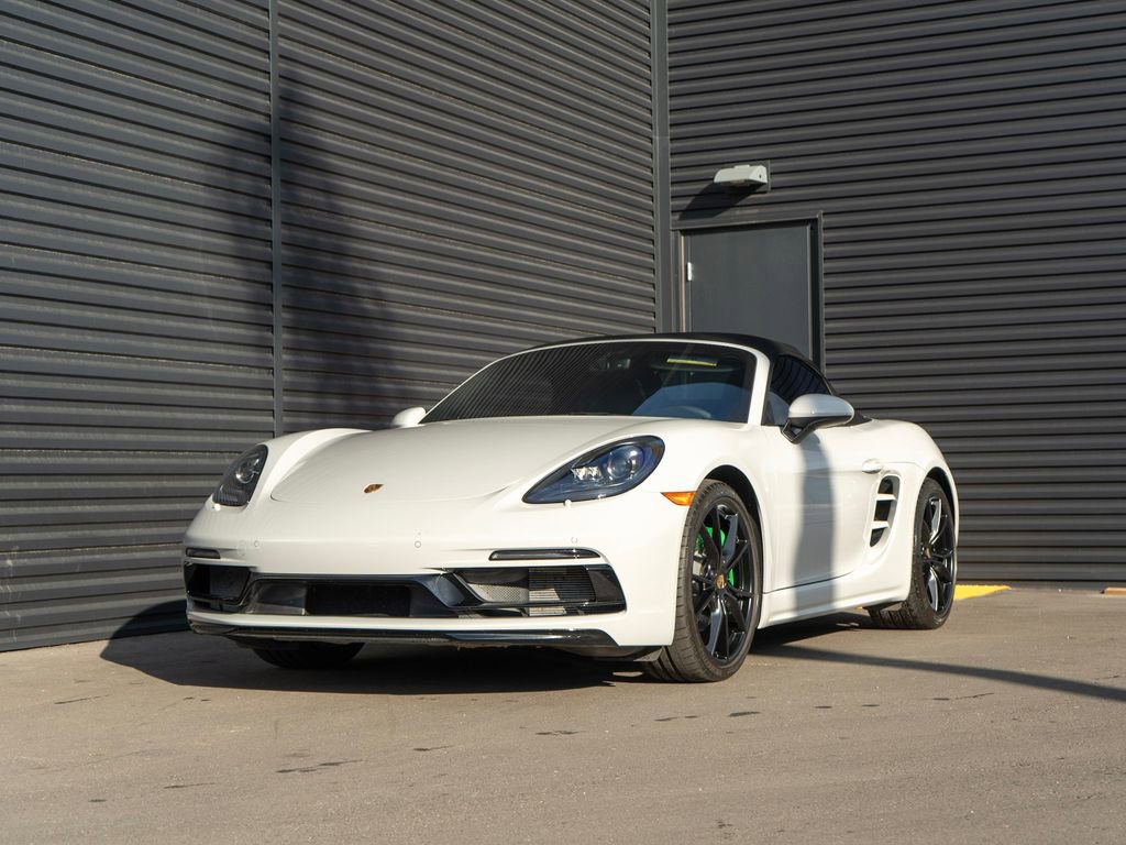 Used 2025 Porsche 718 Boxster S image 1