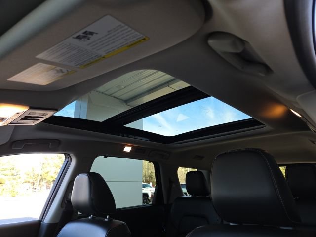 Used 2023 Nissan Pathfinder SL image 7