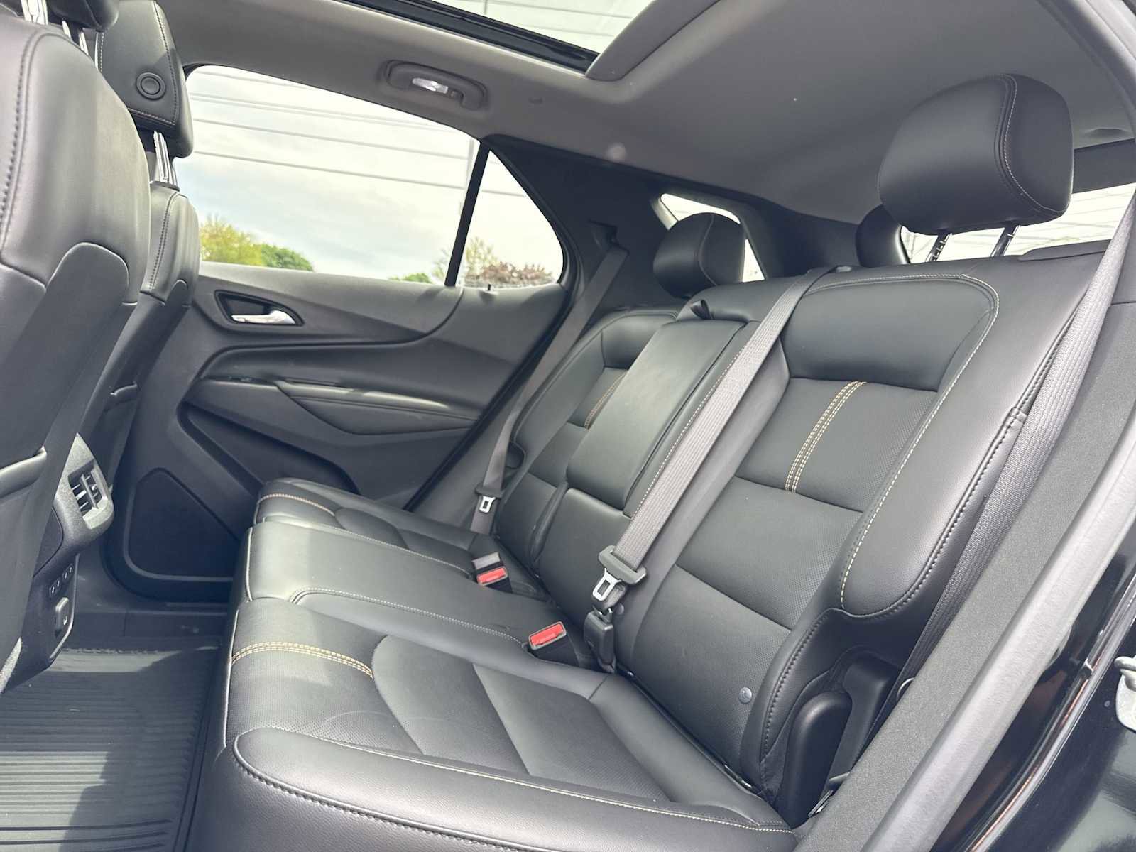 Certified 2022 Chevrolet Equinox Premier FWD image 24