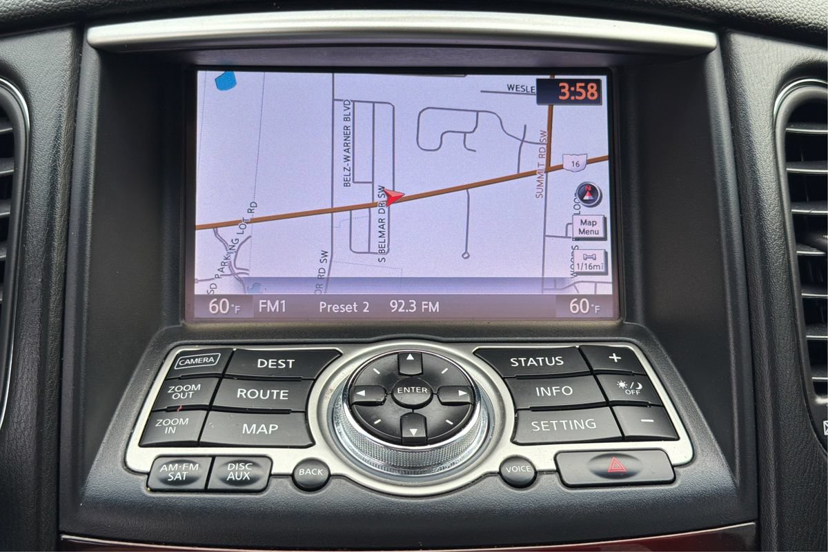 Used 2017 INFINITI QX50 AWD w/ Premium Plus Package image 30