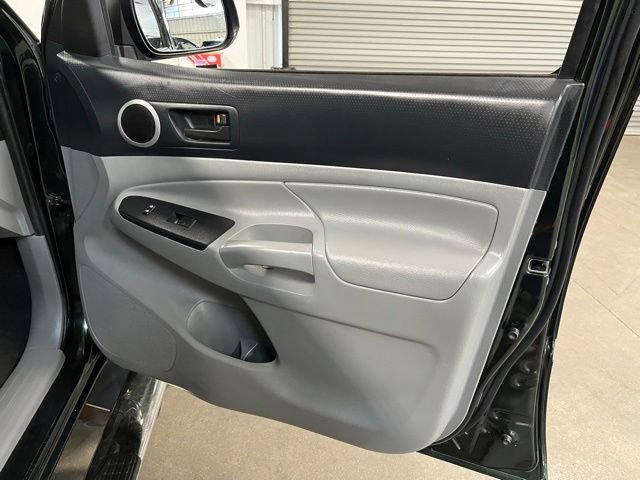 Used 2013 Toyota Tacoma PreRunner w/ TRD Off-Road Pkg RWD image 12
