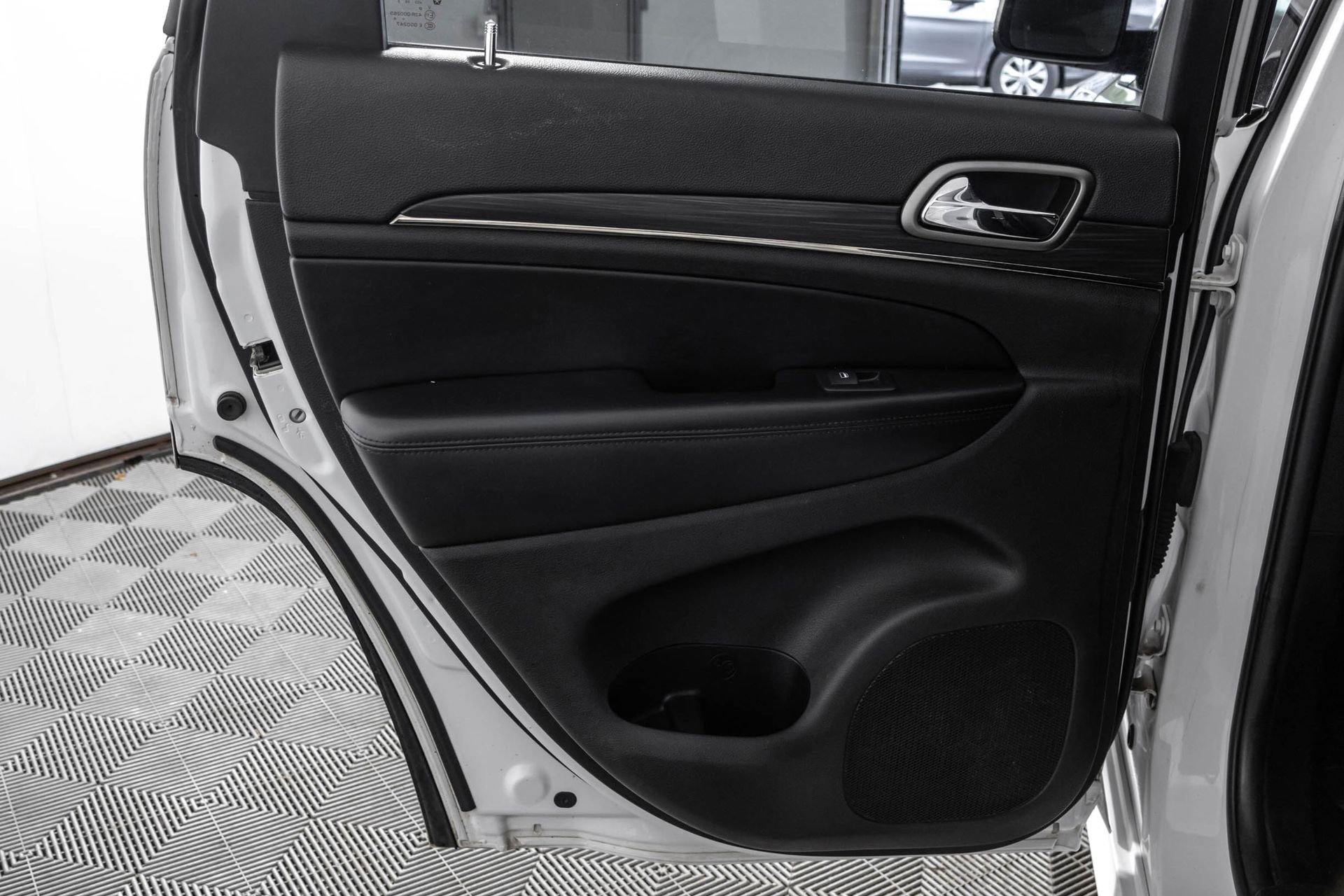 Used 2019 Jeep Grand Cherokee Limited X AWD/4WD image 38