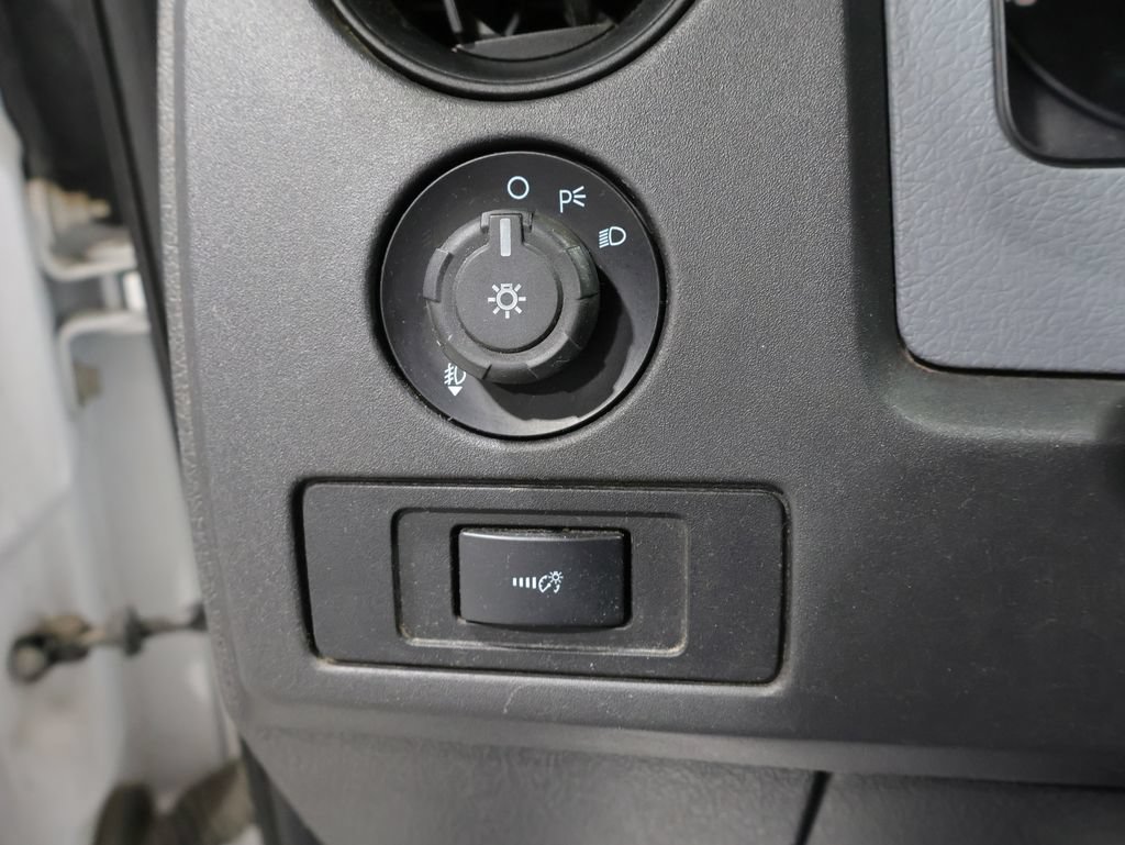 Used 2013 Ford F150 STX w/ Mid Equipment Group AWD/4WD image 8
