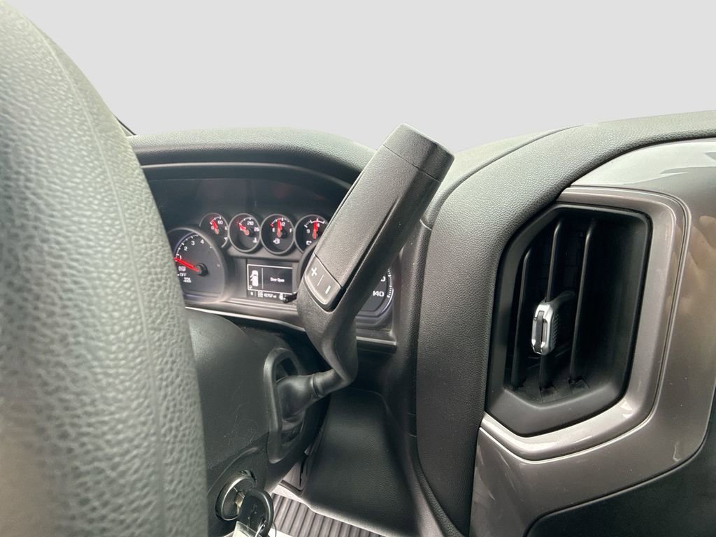 Used 2021 Chevrolet Silverado 1500 Custom image 16