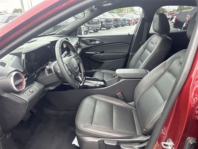 Certified 2024 Chevrolet Trax RS w/ Driver Confidence Package FWD image 18