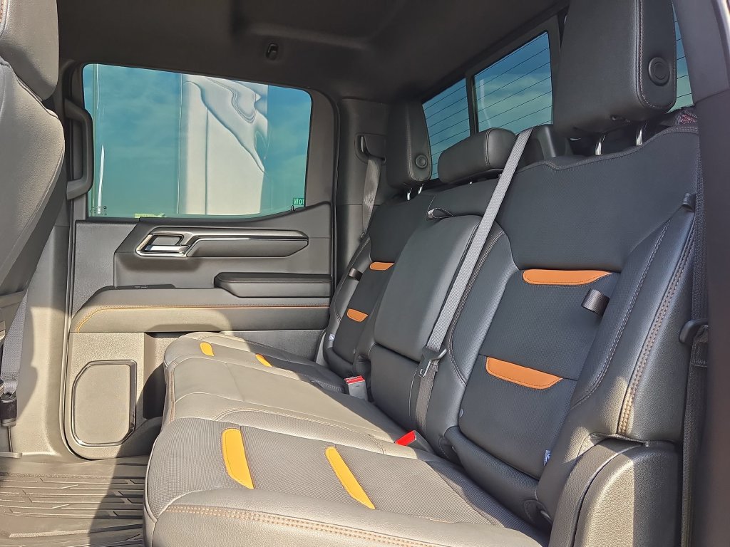 Used 2024 GMC Sierra 1500 AT4 w/ AT4 Preferred Package AWD/4WD image 28