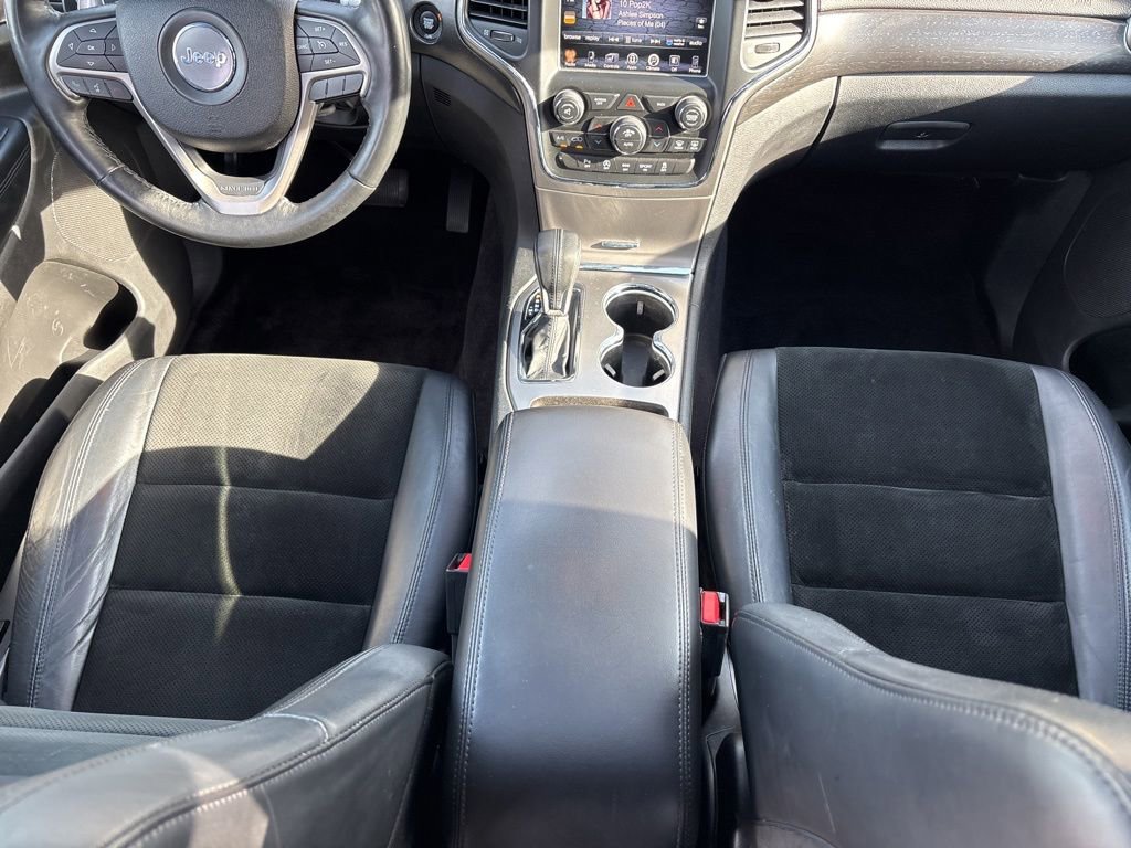 Used 2017 Jeep Grand Cherokee Altitude AWD/4WD image 18