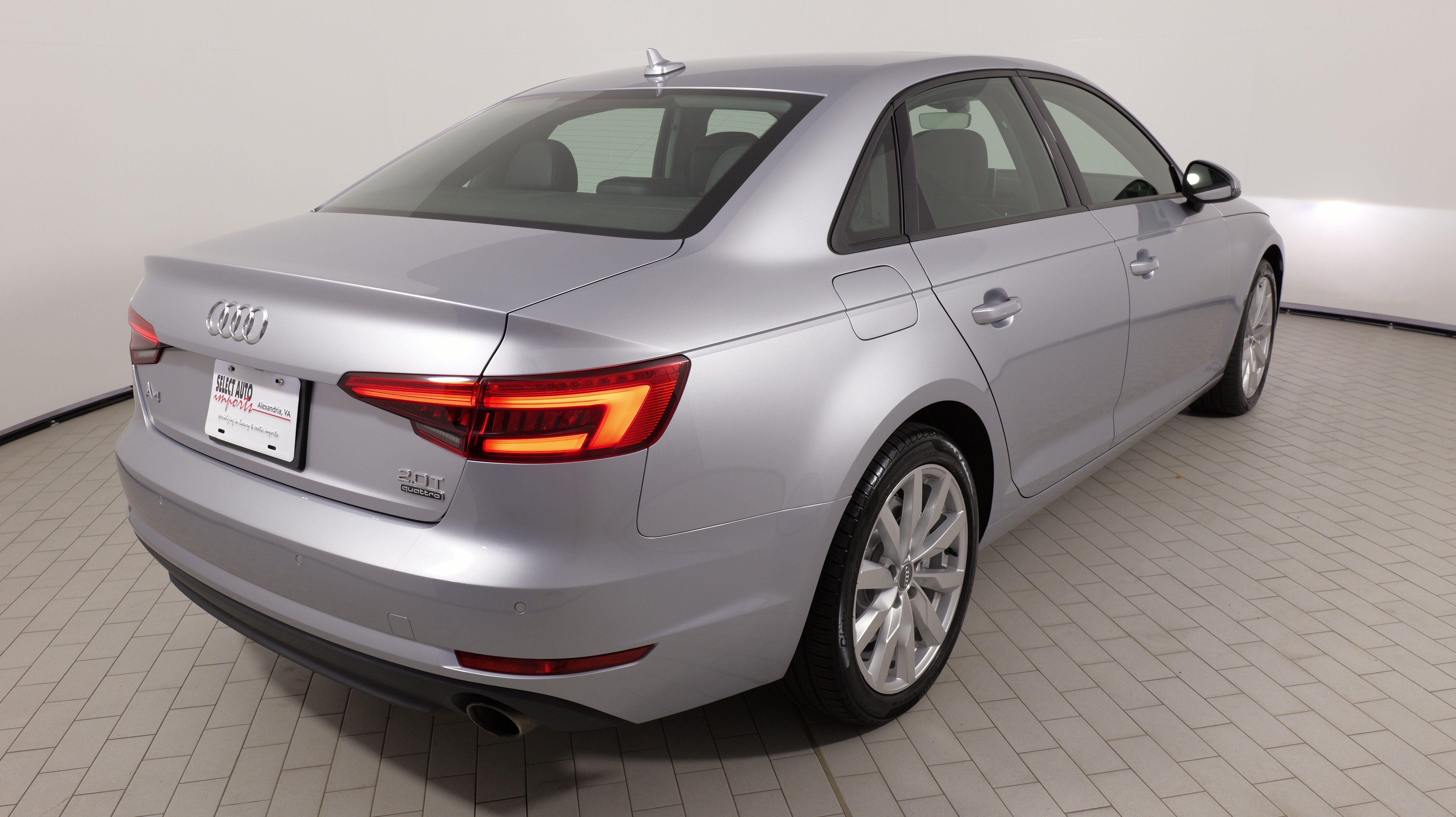 Used 2017 Audi A4 2.0T Premium w/ Audi MMI Navigation Plus AWD/4WD image 10