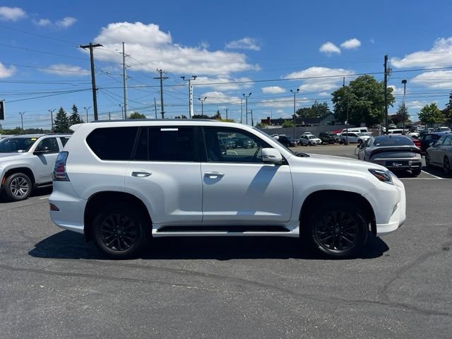 Used 2023 Lexus GX 460 Premium w/ Premium Package AWD/4WD image 8