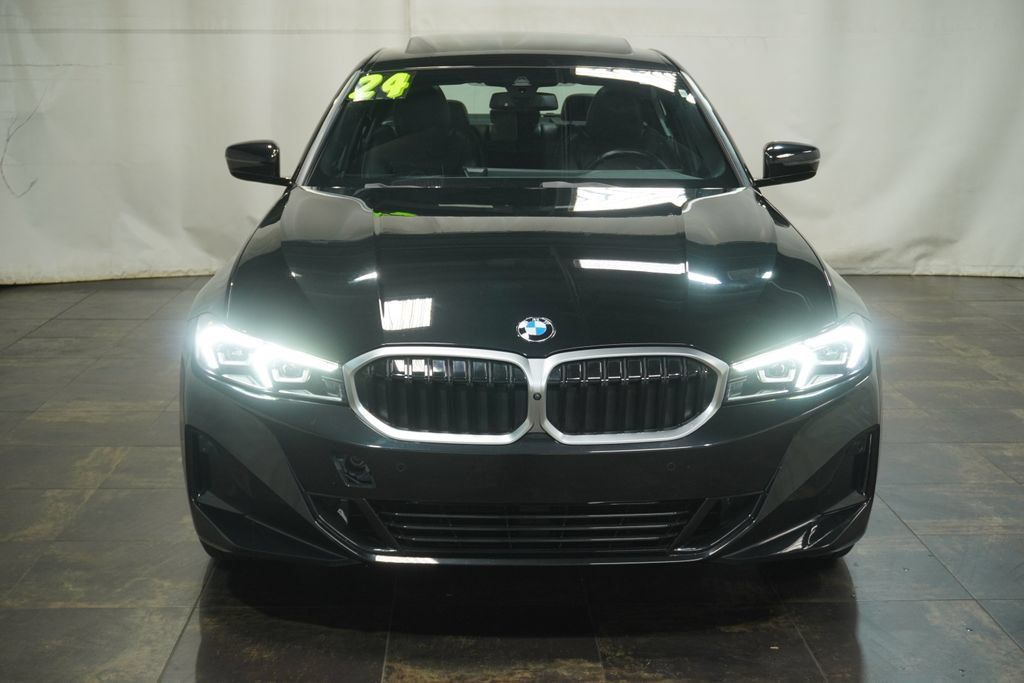 Used 2024 BMW 330i xDrive Sedan w/ Convenience Package AWD/4WD image 8