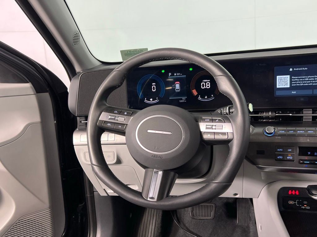 Used 2025 Hyundai Kona SEL image 14