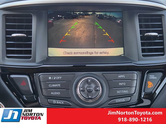 Used 2017 Nissan Pathfinder S image 20