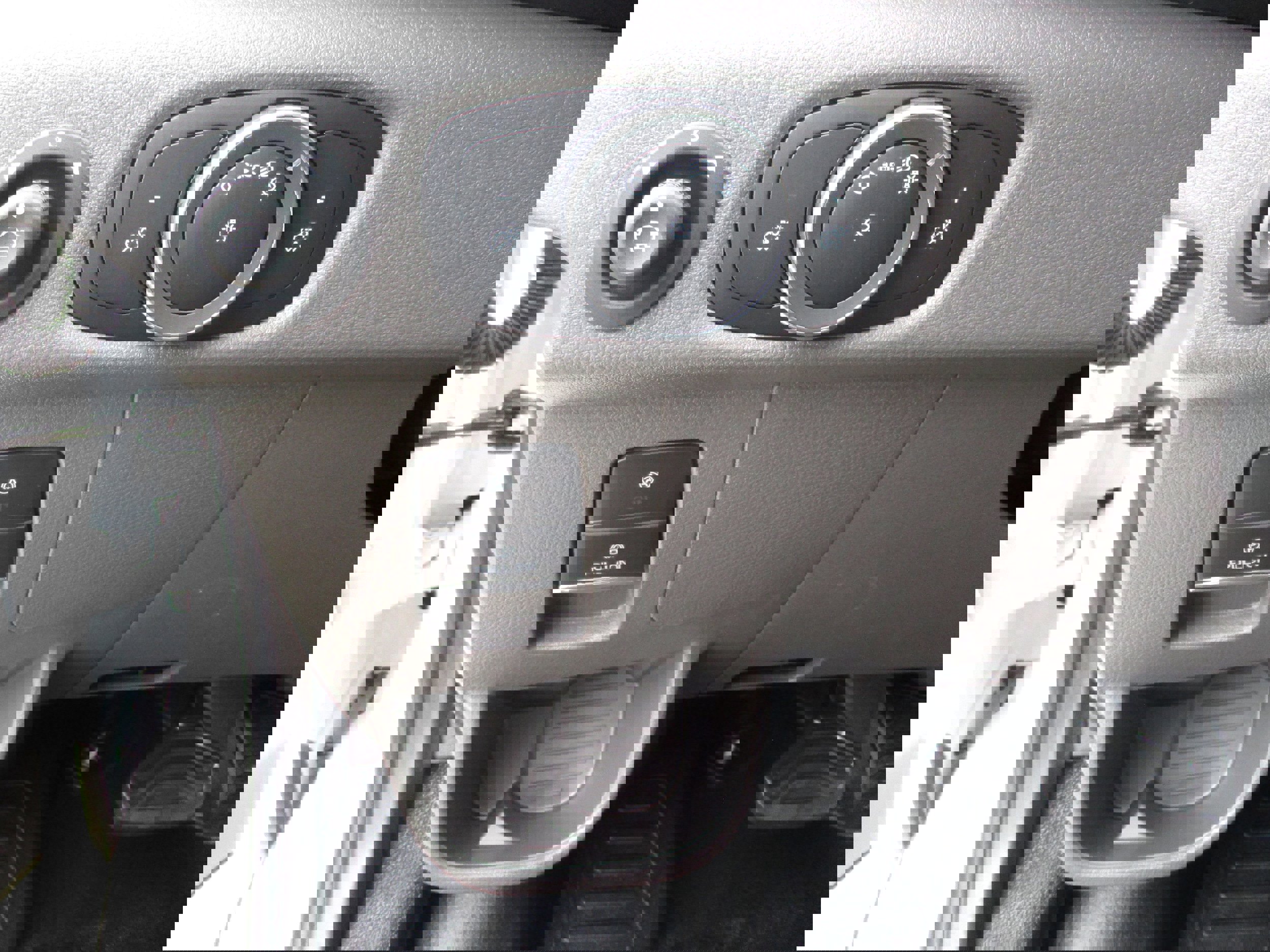 New 2025 Ford Transit 250 148 Medium Roof w/ Interior Upgrade Package image 28