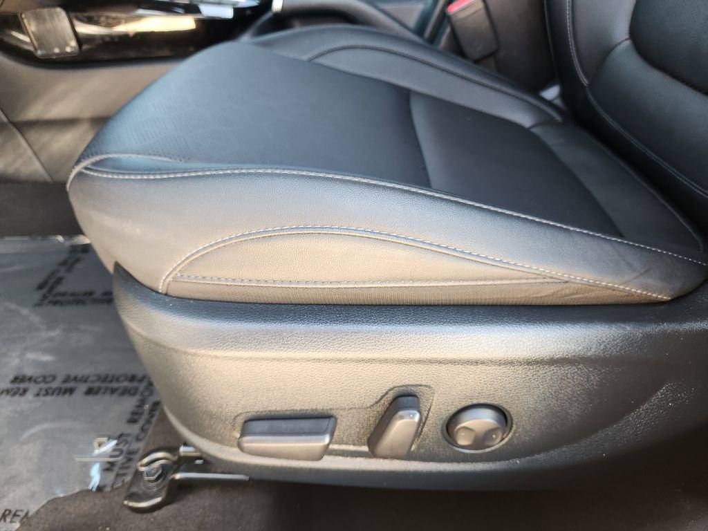 Certified 2025 Kia Seltos EX w/ EX Sunroof Package FWD image 28