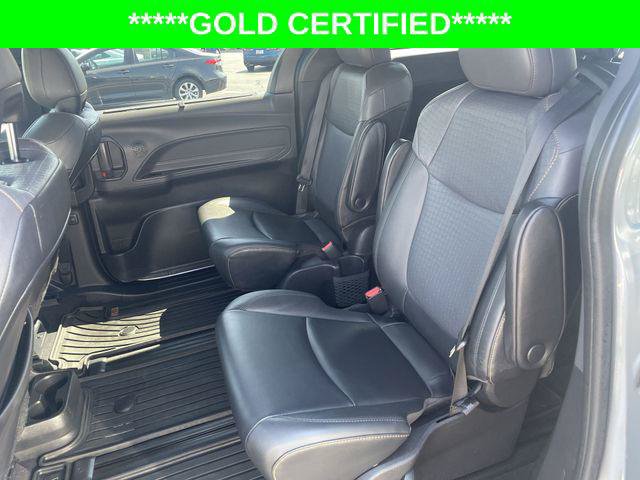 Certified 2022 Toyota Sienna XLE Woodland Edition AWD/4WD image 31