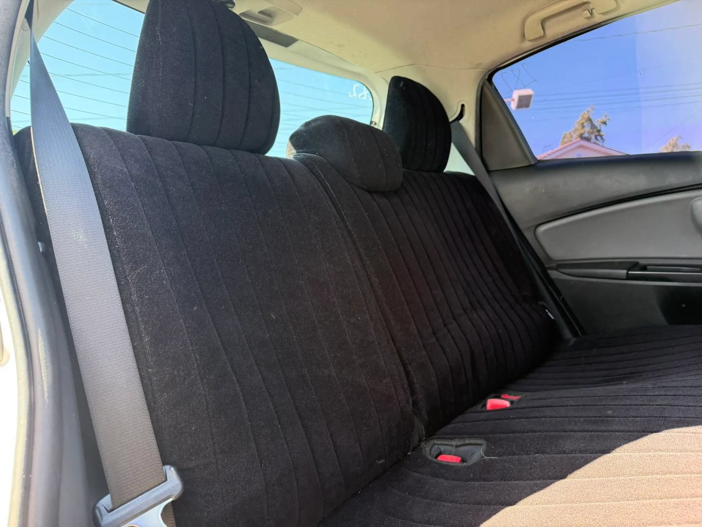 Used 2015 Toyota Yaris LE FWD image 18
