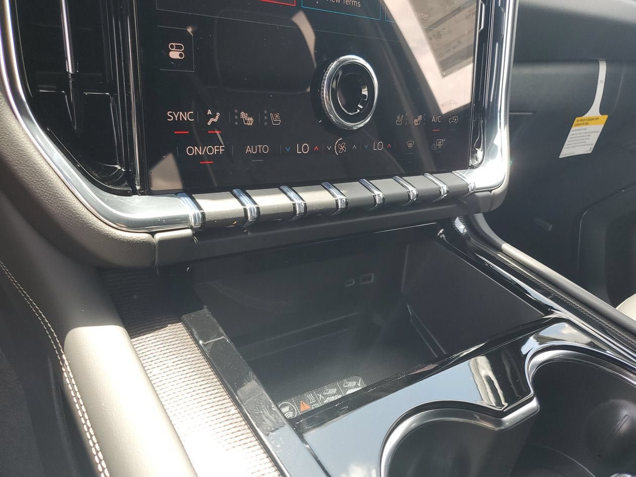 New 2026 GMC Yukon XL Elevation w/ Elevation Premium Package AWD/4WD image 23