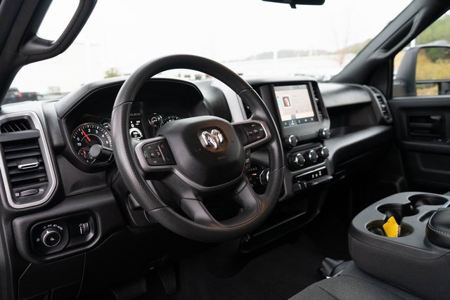 Used 2024 RAM 2500 Tradesman w/ Towing Technology Group image 3