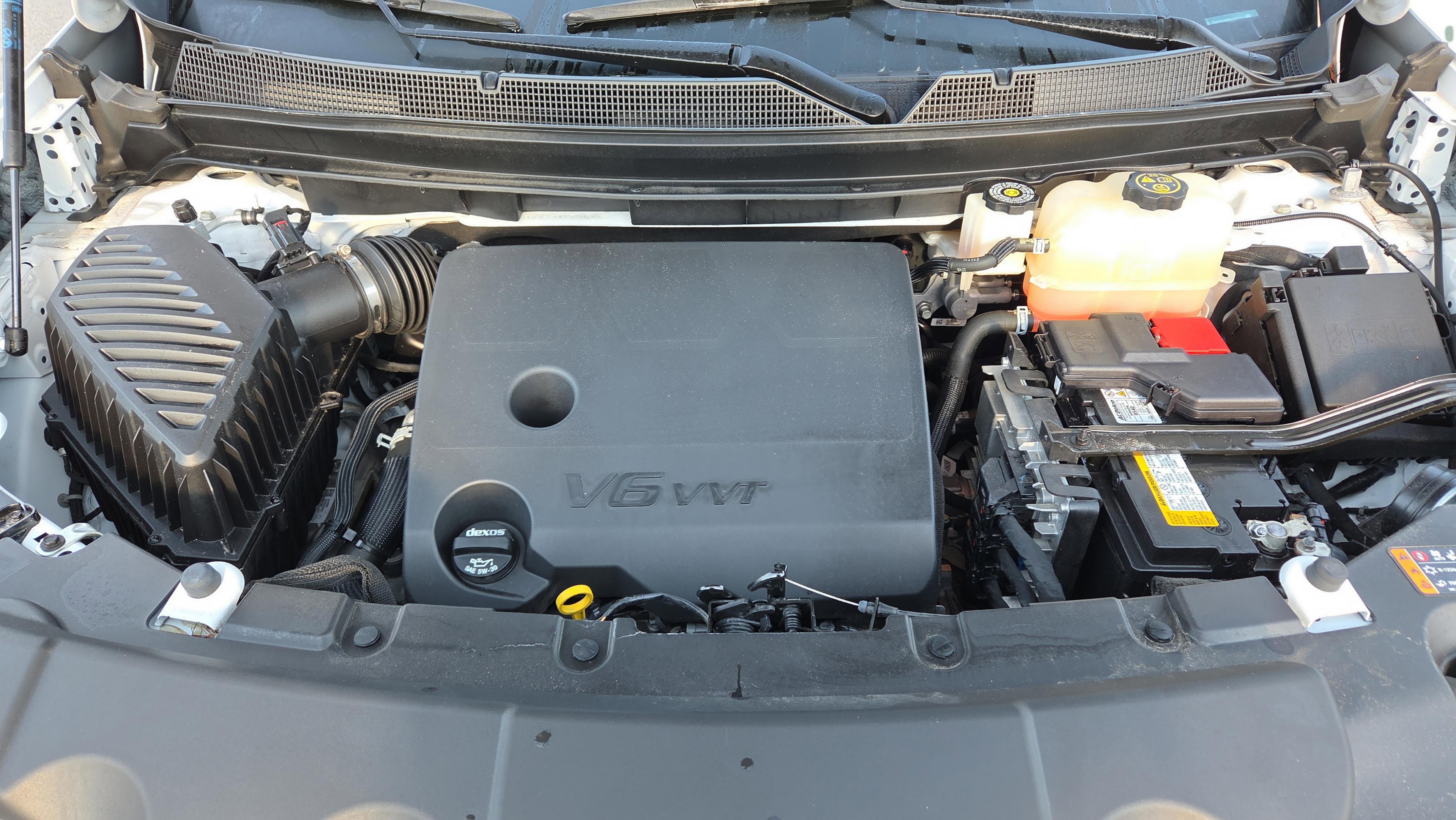 Used 2023 Chevrolet Traverse RS w/ LPO, Floor Liner Package image 31