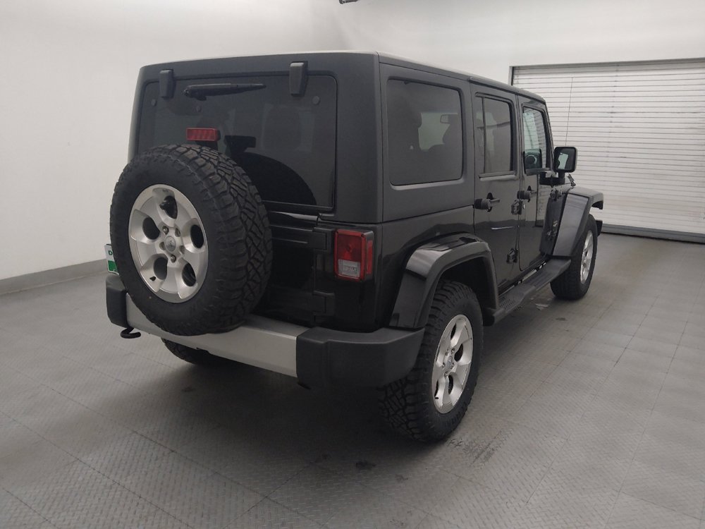 Used 2015 Jeep Wrangler Unlimited Sahara w/ Connectivity Group AWD/4WD image 9
