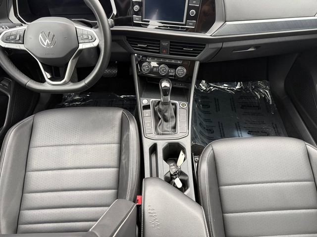 Used 2022 Volkswagen Jetta SE image 11