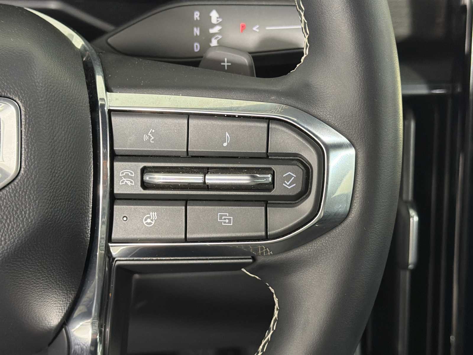 Used 2024 GMC Acadia Denali FWD image 28