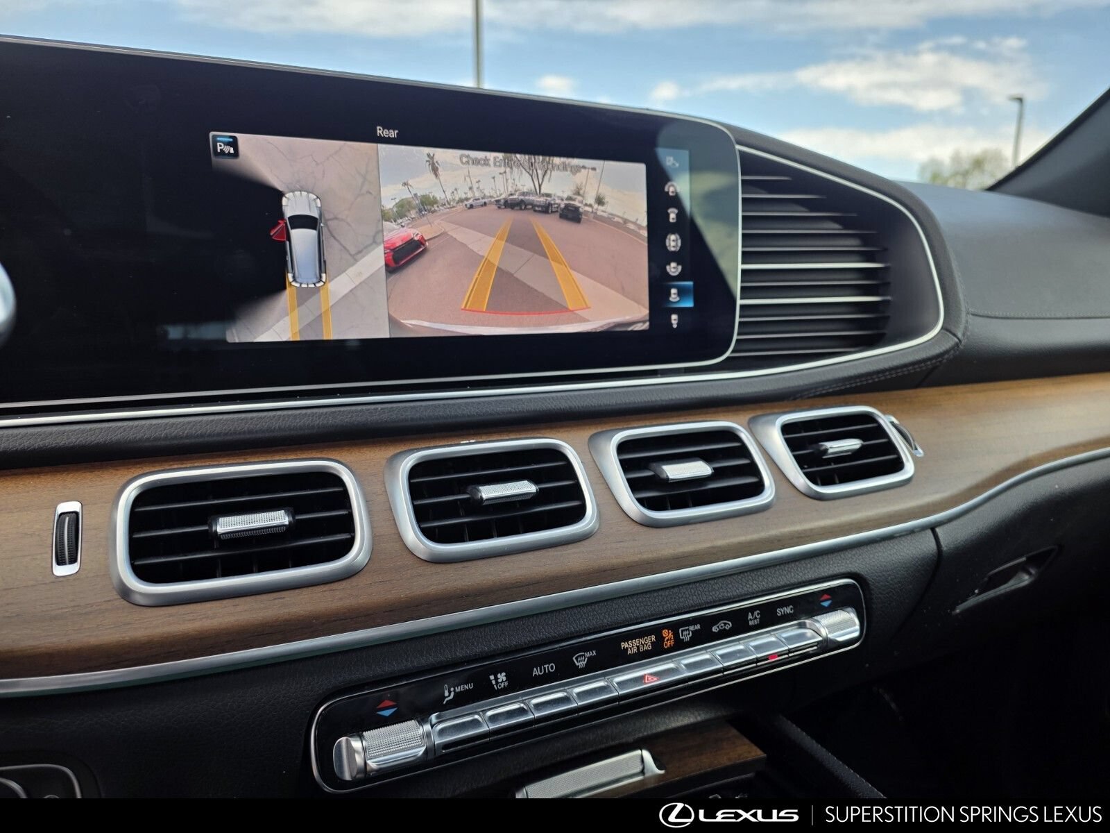 Used 2021 Mercedes-Benz GLS 450 4MATIC image 16