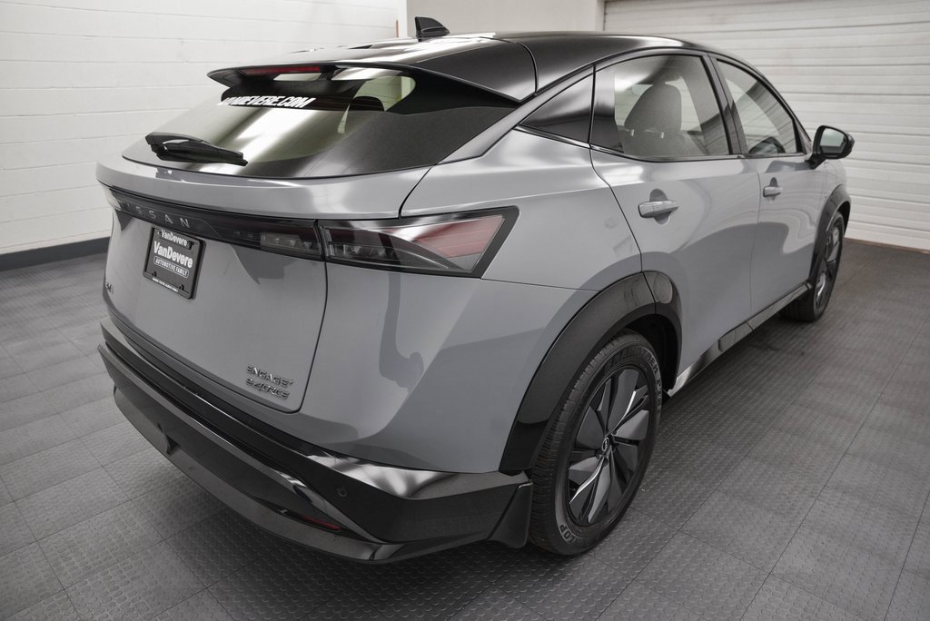 Used 2023 Nissan Ariya AWD image 8