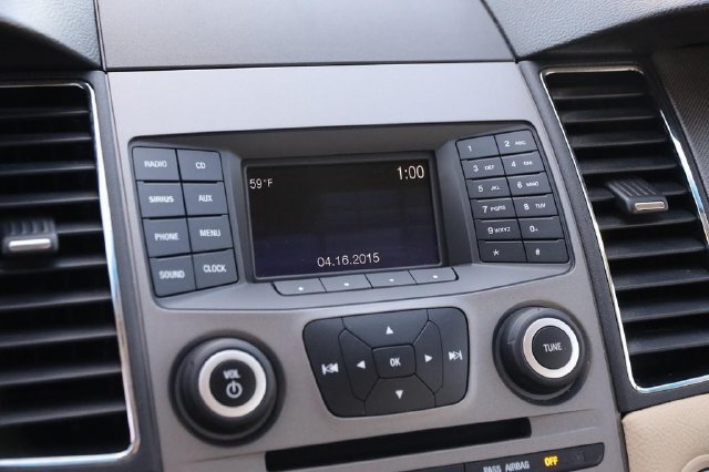 Used 2018 Ford Taurus SE FWD image 15