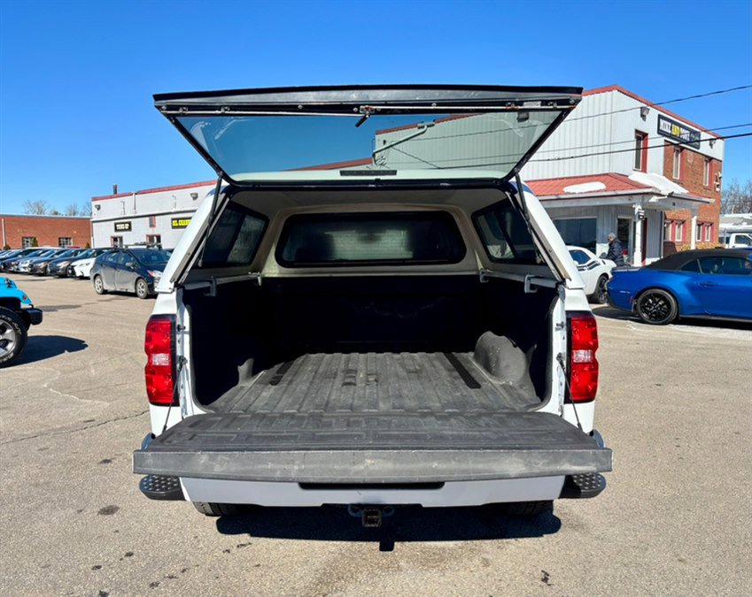 Used 2018 Chevrolet Silverado 1500 Custom w/ Custom Value Package image 29