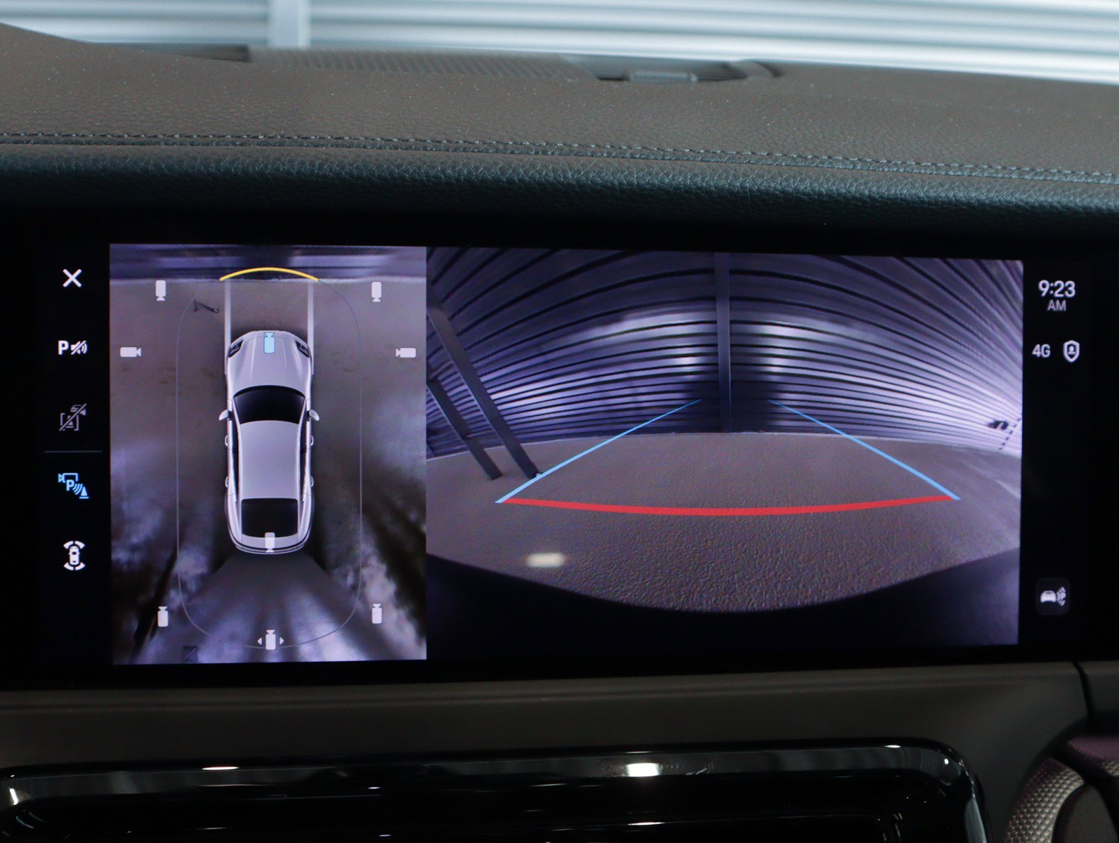 Certified 2025 Porsche Panamera 4 image 22